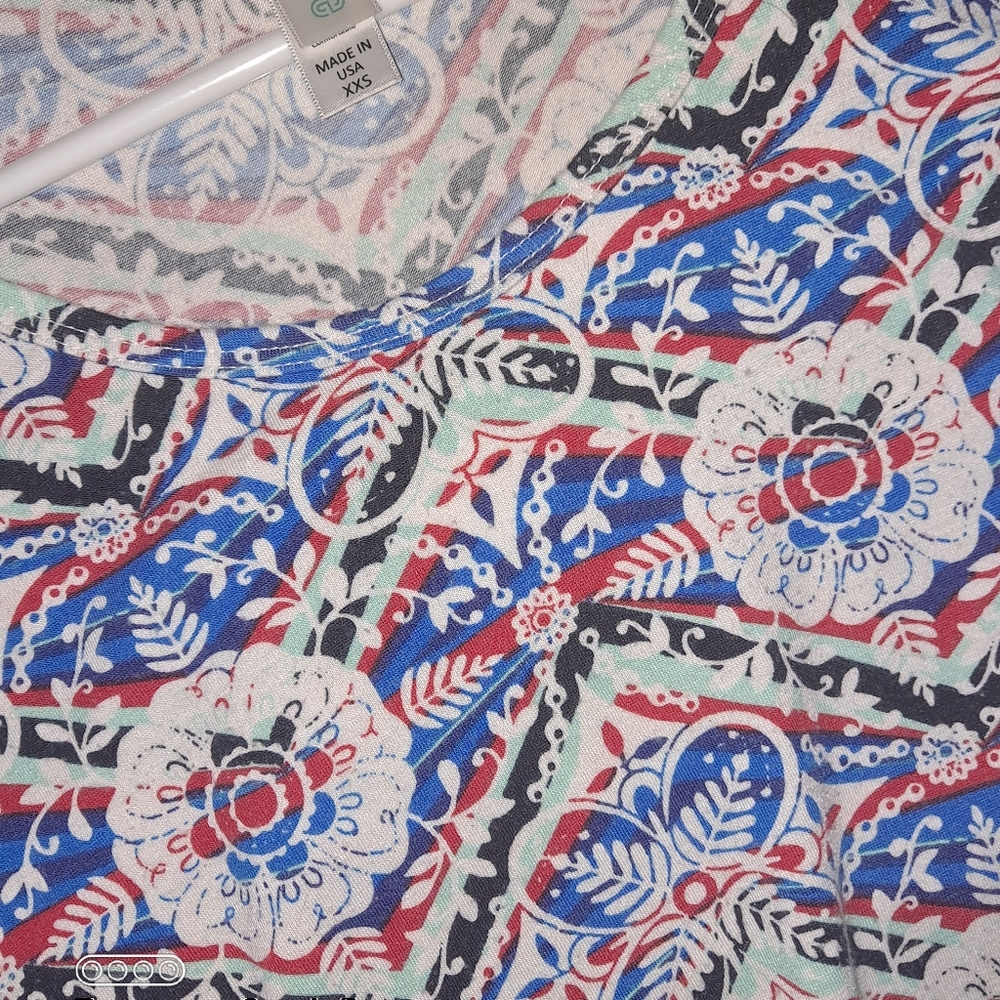 LulaRoe Perfect Tee